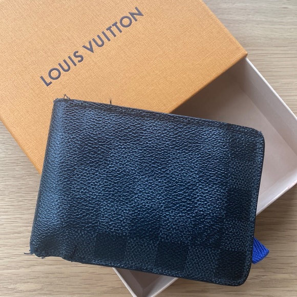 Mens Louis Vuitton Wallet - Picture 1 of 7